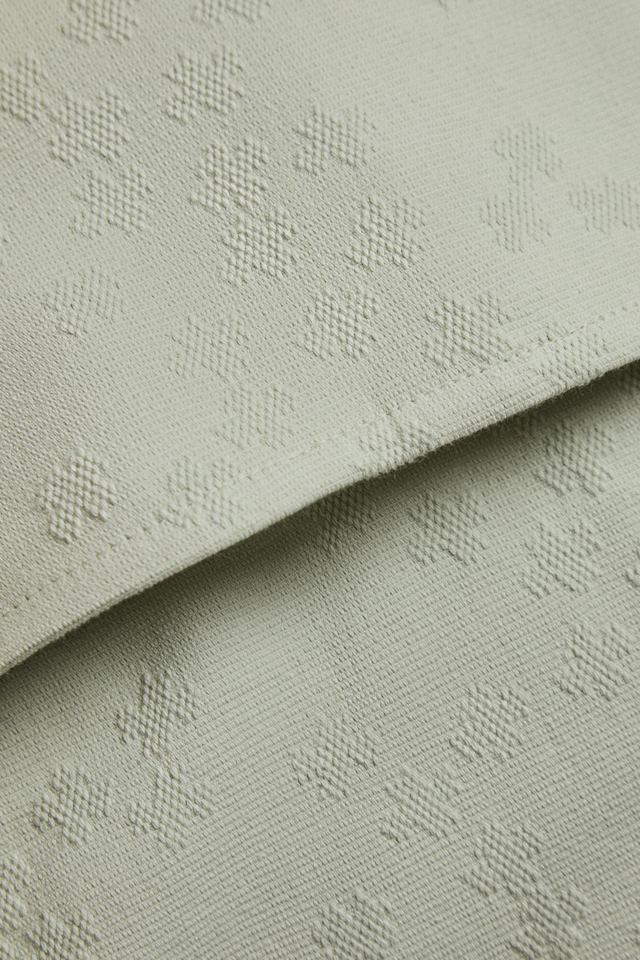 CLOVER THROW PILLOW COVER